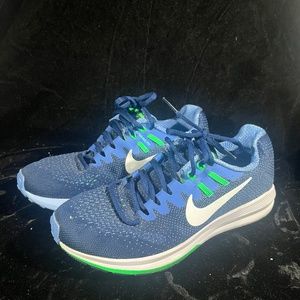 Women's Nike Zoom Structure 20 Size 7.5